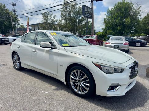 Used 2018 INFINITI Q50 Luxe w/ Essential Package (3.0T Luxe) RWD image 8