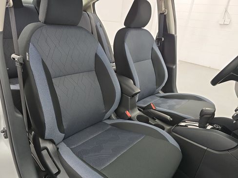 New 2025 Nissan Versa SV w/ Trunk Package image 10