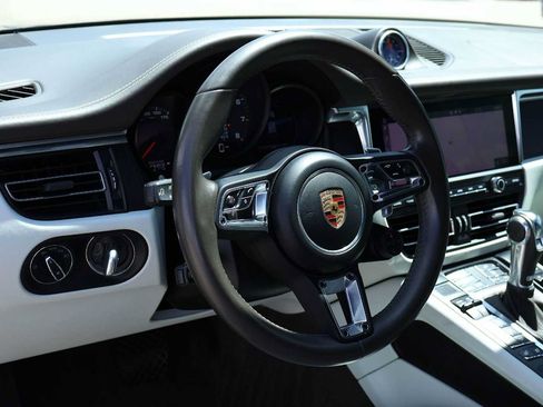 Used 2021 Porsche Macan GTS AWD/4WD image 2