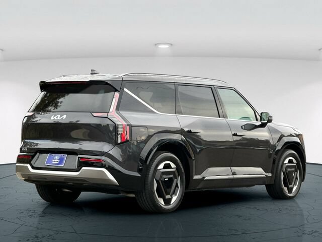 Used 2024 Kia EV9 Land AWD/4WD image 6