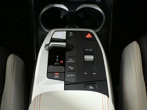 Used 2025 BMW X2 xDrive28i w/ Technology Package image 22