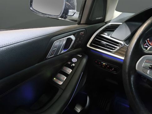 Used 2021 BMW X7 xDrive40i image 17