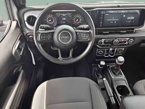 Certified 2025 Jeep Wrangler Unlimited Sport AWD/4WD image 27