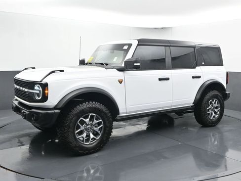 New 2025 Ford Bronco Badlands image 10