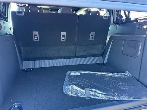 New 2025 Ford Bronco 4-Door image 8