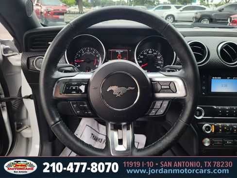 Used 2020 Ford Mustang Coupe RWD image 25