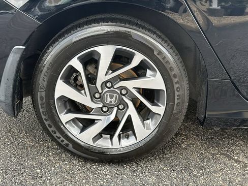 Used 2018 Honda Civic EX image 8