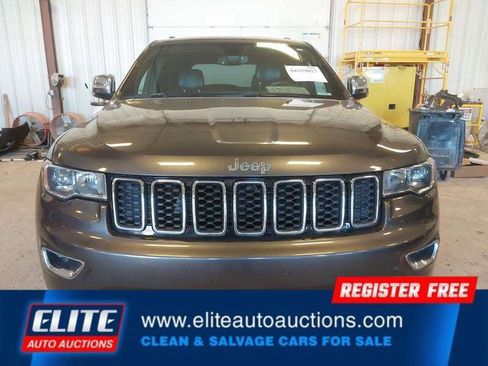 Used 2020 Jeep Grand Cherokee Limited image 24