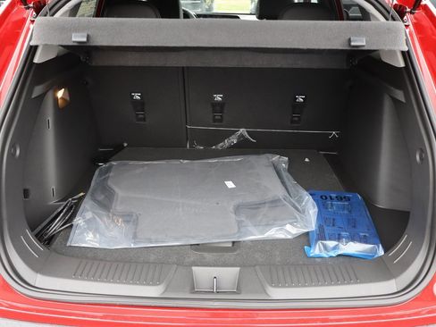 New 2026 Chevrolet Trax LT w/ LT Convenience Package image 21