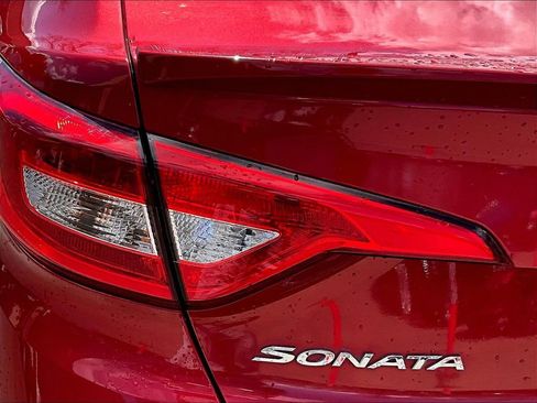 Used 2017 Hyundai Sonata Sport image 25