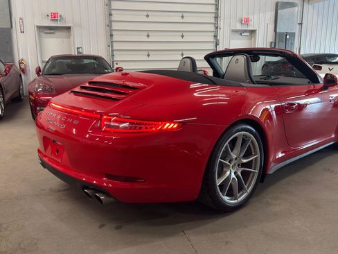 Used 2014 Porsche 911 Carrera 4S AWD/4WD image 8