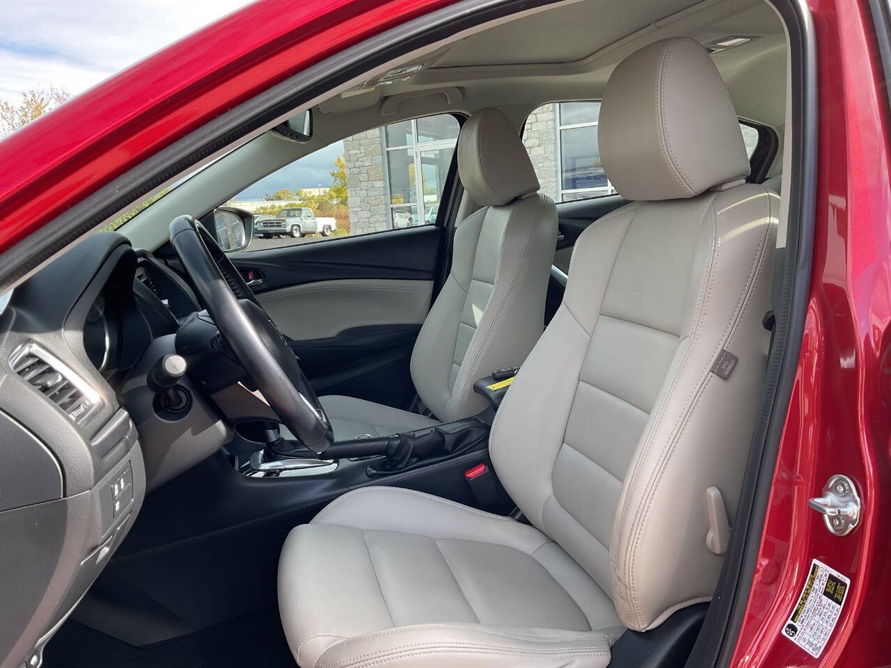 Used 2015 MAZDA MAZDA6 Touring w/ Touring Technology Package FWD image 15