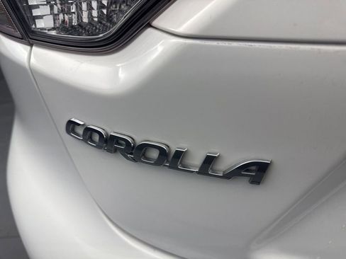 Used 2024 Toyota Corolla LE image 37