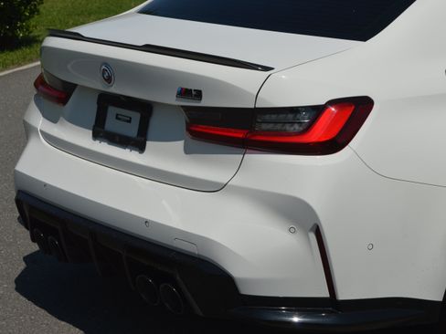Used 2022 BMW M3 Competition w/ M Carbon Exterior Package AWD/4WD image 7