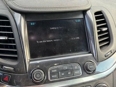 Used 2018 Chevrolet Impala LT FWD image 15