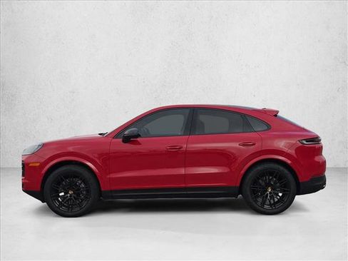 Used 2025 Porsche Cayenne Coupe image 9