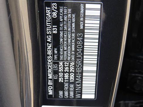 Used 2024 Mercedes-Benz GLC 300 4MATIC image 8
