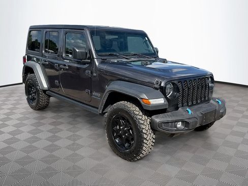Used 2023 Jeep Wrangler Unlimited w/ Convenience Group AWD/4WD image 4