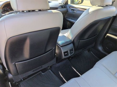 Used 2013 Lexus ES 350 w/ Luxury Pkg image 26