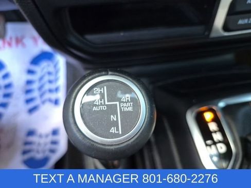 Used 2022 Jeep Wrangler Unlimited Sahara AWD/4WD image 38