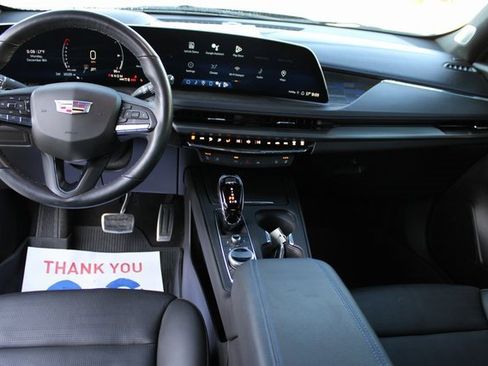 Used 2024 Cadillac XT4 Sport image 35