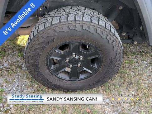 Used 2022 Jeep Gladiator Willys image 1