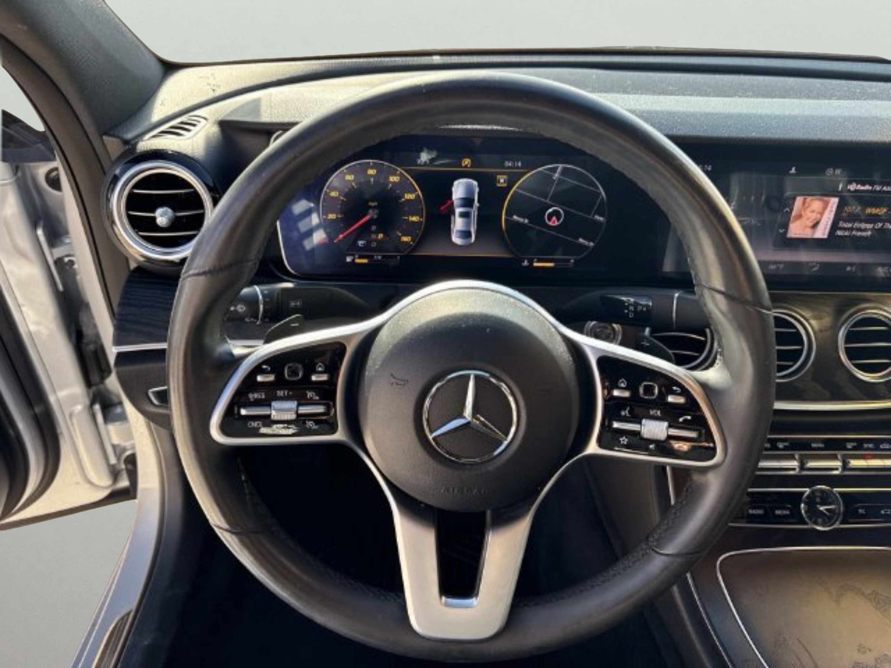Used 2020 Mercedes-Benz E 350 4MATIC Sedan image 24
