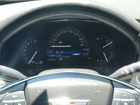 Used 2017 Cadillac XT5 FWD w/ LPO, Wheel Lock Package image 18