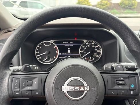 Certified 2023 Nissan Rogue SV AWD/4WD image 19