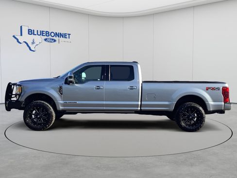 Used 2022 Ford F350 Platinum w/ FX4 Off-Road Package AWD/4WD image 8