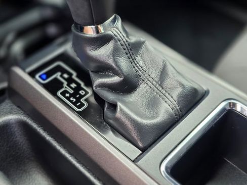 Used 2019 Toyota Tacoma TRD Sport image 35