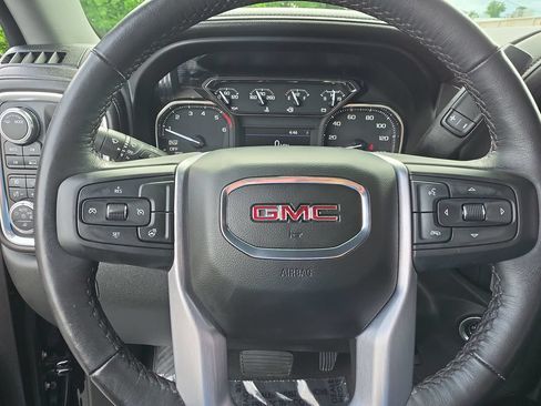 Certified 2022 GMC Sierra 1500 Elevation w/ LPO, Elevation Black Package AWD/4WD image 17
