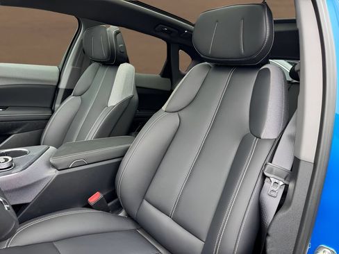 New 2027 Cadillac Optiq Luxury RWD image 12