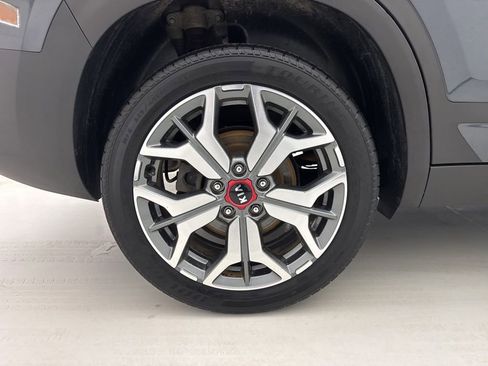 Used 2021 Kia Seltos SX image 8