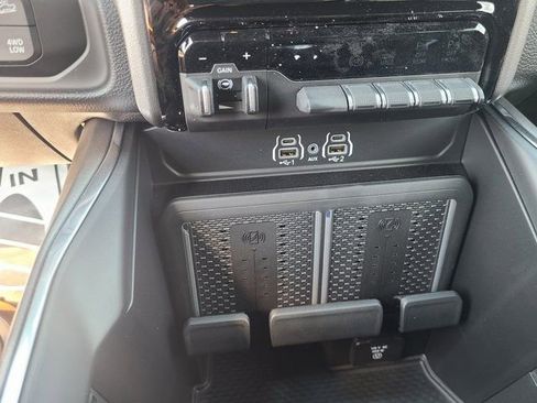 New 2026 RAM 2500 Laramie w/ Sport Appearance Package AWD/4WD image 12