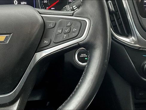 Used 2022 Chevrolet Equinox LT image 14