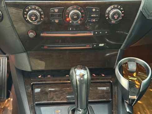 Used 2006 BMW 650i Convertible RWD image 28