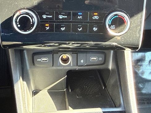 Used 2023 Hyundai Tucson SEL AWD/4WD image 16