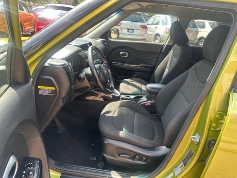 Used 2015 Kia Soul ! image 20