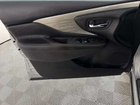 Used 2018 Nissan Murano S w/ Cargo Package FWD image 10
