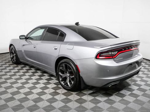 Used 2018 Dodge Charger R/T w/ Plus Group image 29