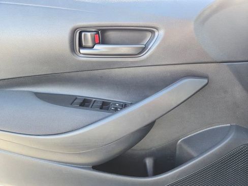 Certified 2025 Toyota Corolla LE image 17