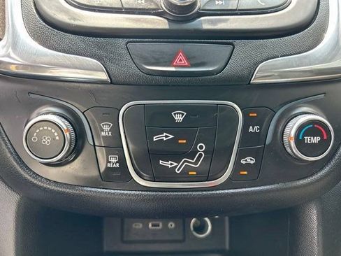 Used 2020 Chevrolet Equinox LT AWD/4WD image 27