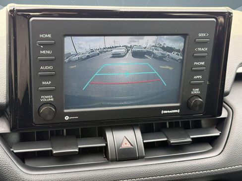 Used 2021 Toyota RAV4 LE FWD image 25