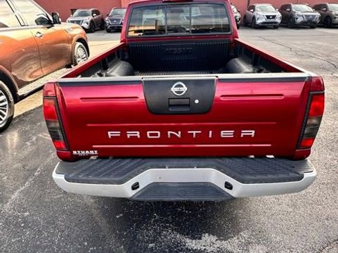Used 2001 Nissan Frontier XE image 7