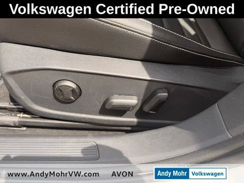 Used 2023 Volkswagen Jetta SE FWD image 12