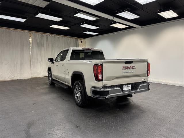 New 2026 GMC Sierra 1500 SLE w/ Preferred Package AWD/4WD image 3