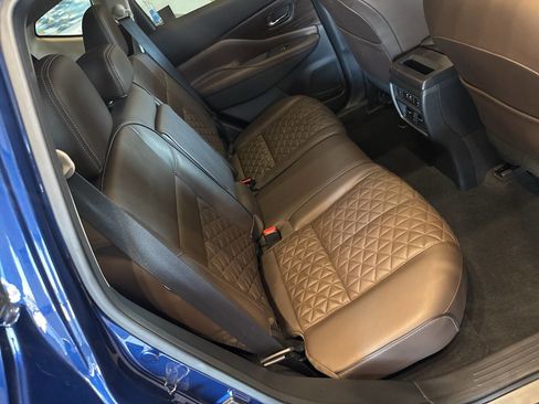 Used 2020 Nissan Murano Platinum w/ Cargo Package image 21