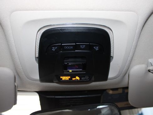 Used 2024 Toyota Corolla LE FWD image 33