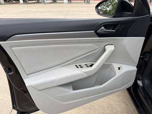 Used 2019 Volkswagen Jetta S w/ Driver Assistance Package FWD image 18